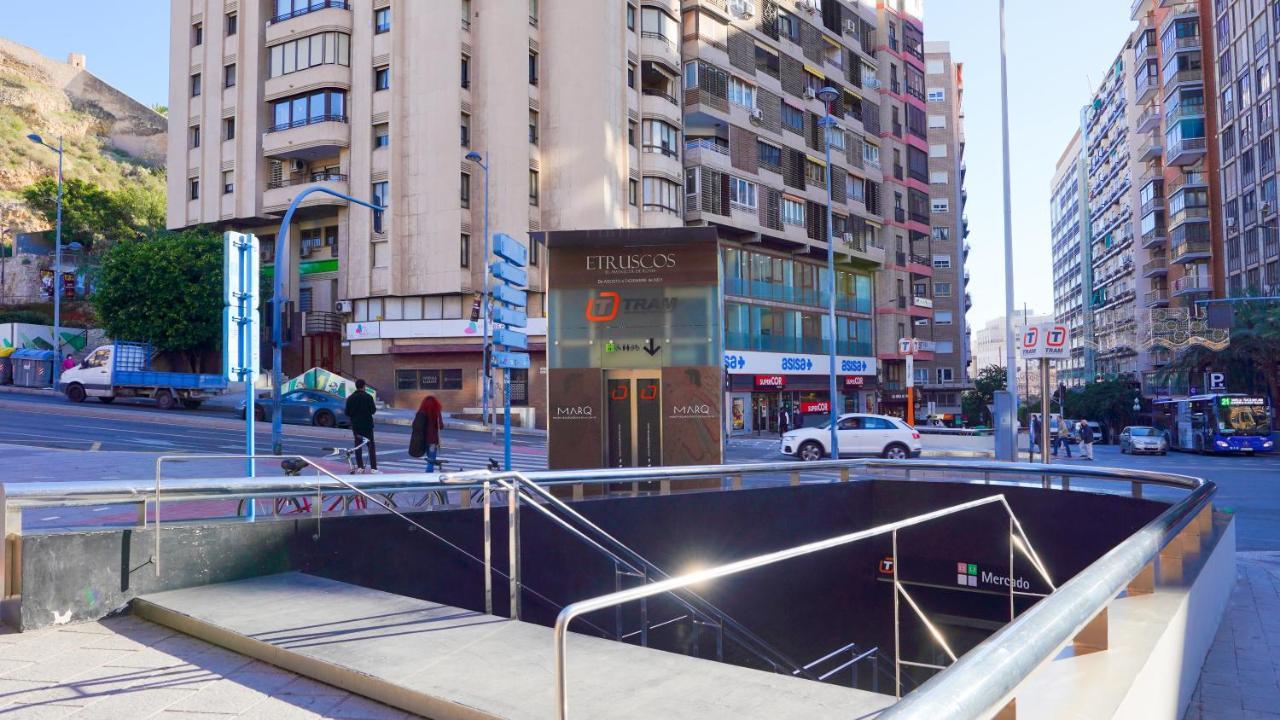 Stylish & Spacious Family Apartment Near Beach & Vibrant Historic Market Alicante Exterior photo